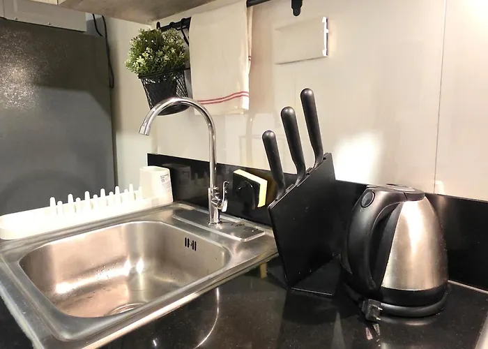 Serene Cozy 1br Near Mall Of Smx Ikea And Airport Apartment