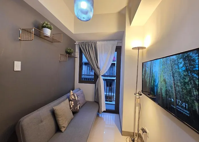 Serene Cozy 1br Near Mall Of Smx Ikea And Airport