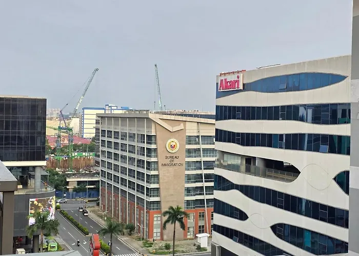Serene Cozy 1br Near Mall Of Smx Ikea And Airport Apartment *